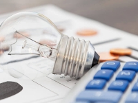 Ok al bonus energia con prova costi anche se fattura è tardiva